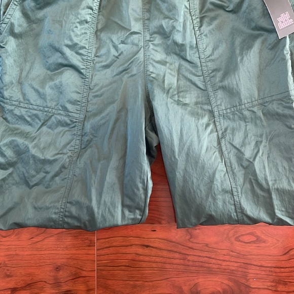 NWT Wild Fable Green Parachute Ripcord Straight Leg Pants - Picture 5 of 9